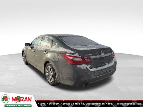 Used 2016 Nissan Altima 2.5 S w/ Interior Lighting Package image 3