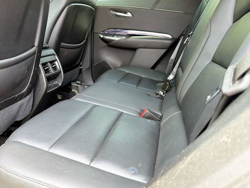 Used 2023 Cadillac XT4 Luxury FWD image 9