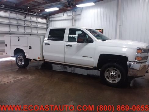 Used 2017 Chevrolet Silverado 2500 W/T w/ WT Convenience Package image 2