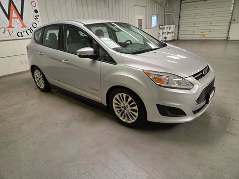 Used 2017 Ford C-MAX SE image 10