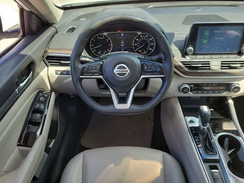 Used 2021 Nissan Altima 2.5 SL FWD image 13