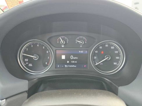 Used 2020 Buick Enclave Essence w/ Sound and Sites Package image 21