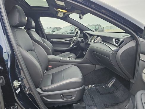 Certified 2023 INFINITI QX55 Essential image 19