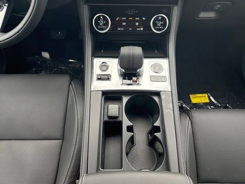 Used 2026 Jaguar F-PACE R-Dynamic S image 25