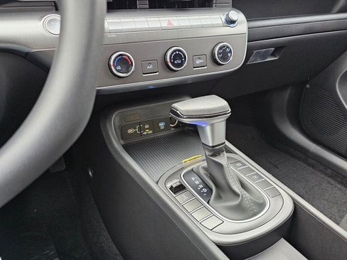 New 2026 Hyundai Kona SE image 20