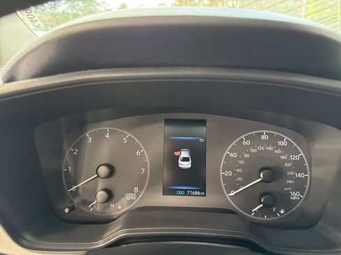 Used 2024 Toyota Corolla LE image 10