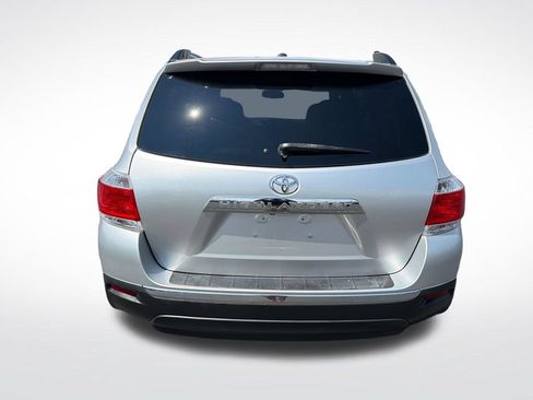 Used 2013 Toyota Highlander Limited FWD image 4