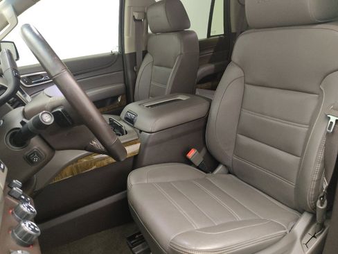 Used 2016 GMC Yukon Denali w/ Open Road Package image 17