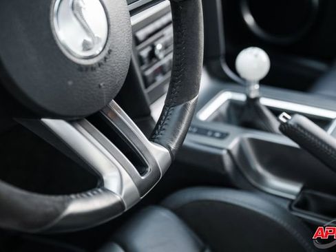 Used 2013 Ford Mustang Shelby GT500 RWD image 22