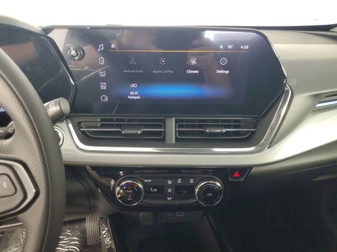 New 2026 Chevrolet Trax LT w/ LPO, Blackout Package FWD image 16