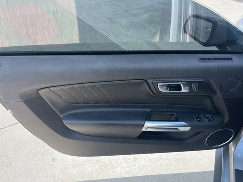 Used 2021 Ford Mustang Premium image 12