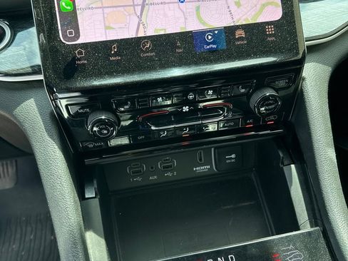 Used 2022 Jeep Grand Cherokee Trailhawk w/ Advanced Protech Group II AWD/4WD image 10