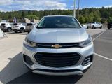 Used 2022 Chevrolet Trax LT w/ LT Convenience Package image 3
