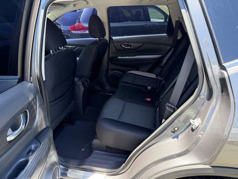 Used 2017 Nissan Rogue SV w/ Midnight Edition Package AWD/4WD image 10