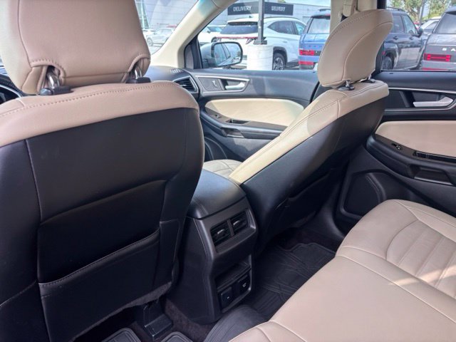Used 2016 Ford Edge SEL w/ Equipment Group 201A AWD/4WD image 39