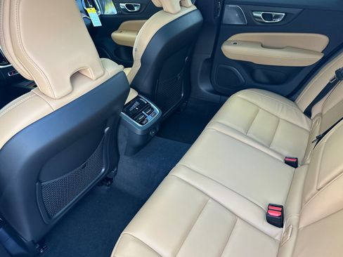 New 2026 Volvo V60 B5 Cross Country Ultra AWD/4WD image 10