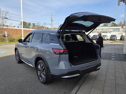 New 2026 INFINITI QX60 Luxe w/ Cargo Package AWD/4WD image 19