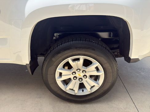 Used 2022 Chevrolet Colorado LT w/ Fleet Safety Package RWD image 13