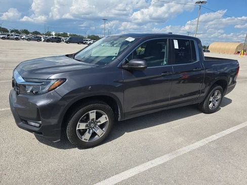 Used 2025 Honda Ridgeline RTL image 3