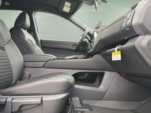 New 2026 Nissan Pathfinder Rock Creek AWD/4WD image 25