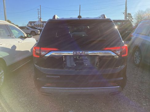 Used 2019 GMC Acadia Denali w/ Technology Package image 3