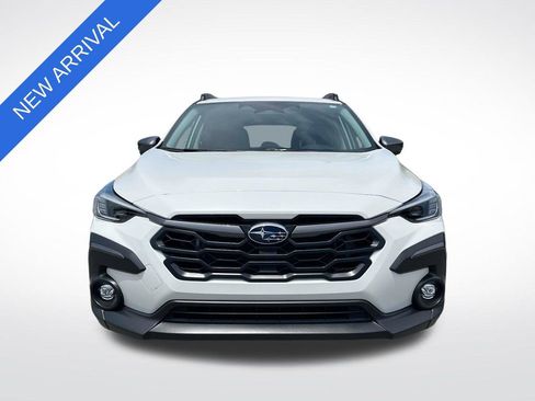 Used 2025 Subaru Crosstrek 2.5i Limited AWD/4WD image 8