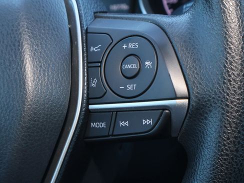 Used 2023 Toyota Camry LE image 21