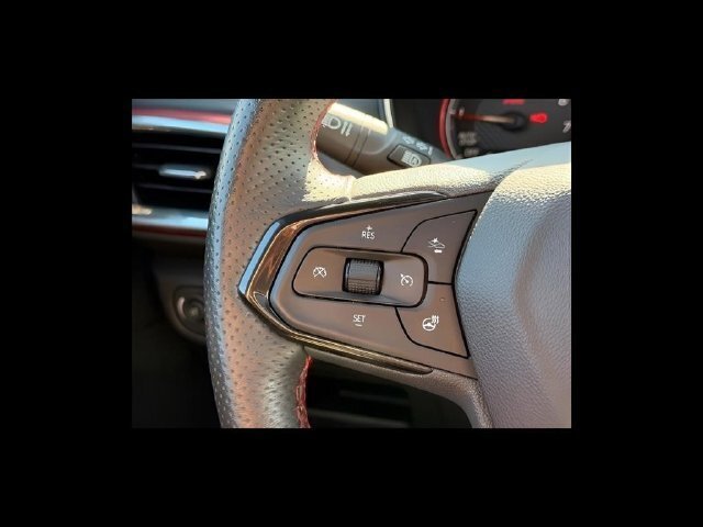 Used 2023 Chevrolet TrailBlazer RS w/ Sun and Liftgate Package AWD/4WD image 12