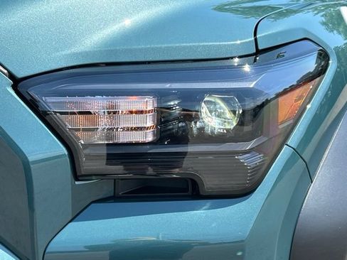 Used 2025 Toyota 4Runner TRD Off-Road Premium w/ Tow Technology Package AWD/4WD image 9