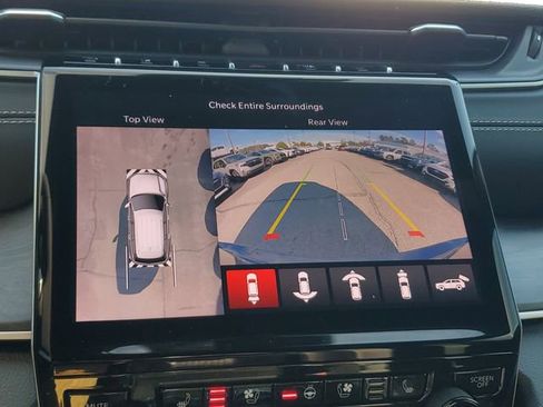 Certified 2025 Jeep Grand Cherokee Limited w/ Luxury Tech Group II image 33