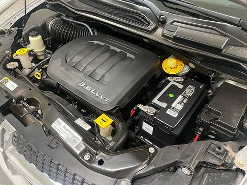 Used 2016 Dodge Grand Caravan American Value Package image 18