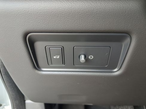 New 2026 Jaguar F-PACE R-Dynamic S image 31