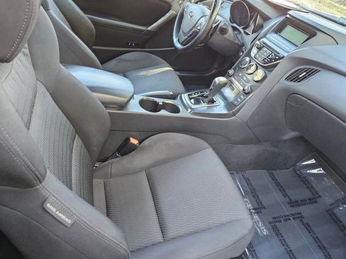 Used 2014 Hyundai Genesis 2.0T image 19