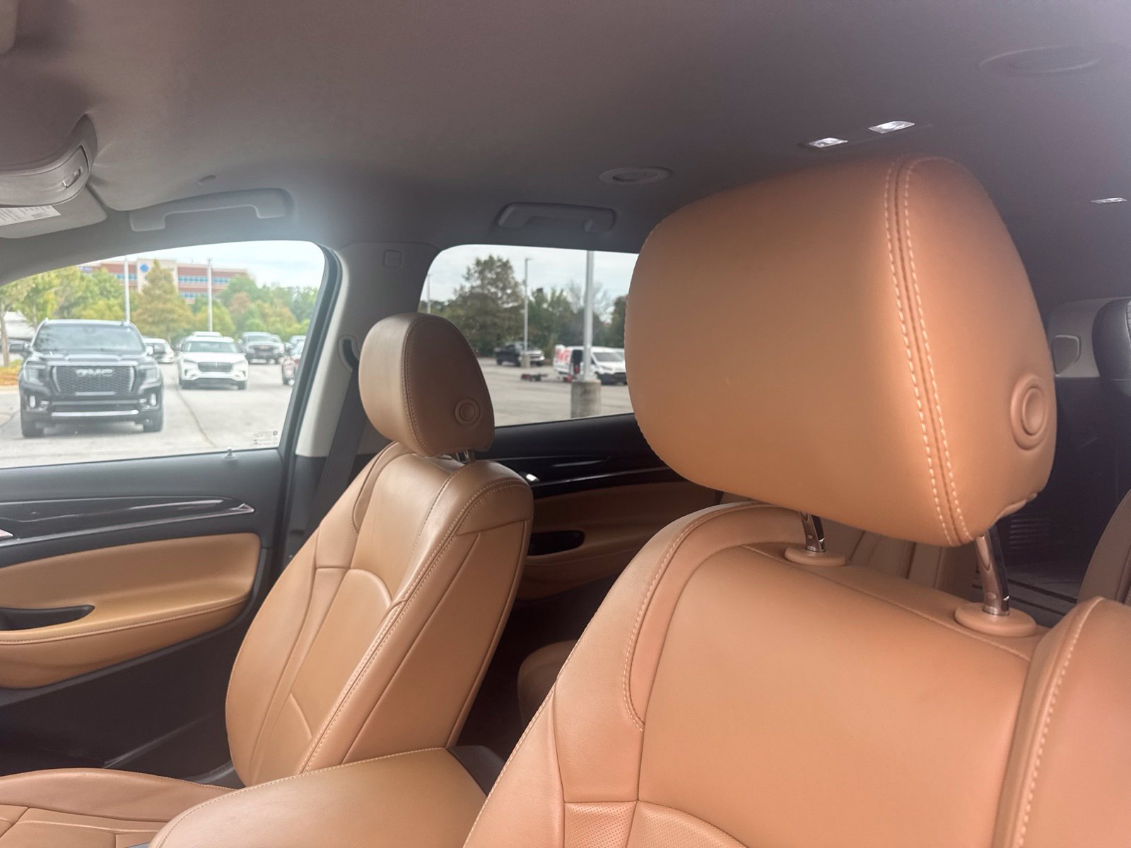Used 2020 Buick Enclave Essence w/ Sound and Sites Package FWD image 13