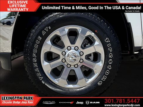 New 2026 RAM 2500 Laramie AWD/4WD image 12