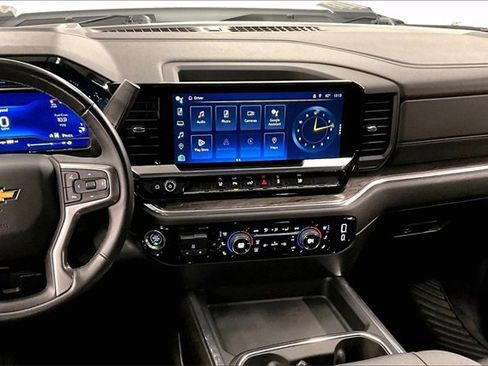 Used 2024 Chevrolet Silverado 2500 LTZ w/ LTZ Convenience Package image 6