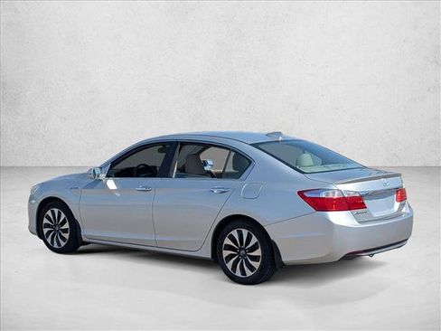 Used 2015 Honda Accord Touring image 7