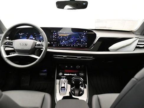 Used 2025 Audi A5 2.0T Premium w/ Convenience Package AWD/4WD image 19