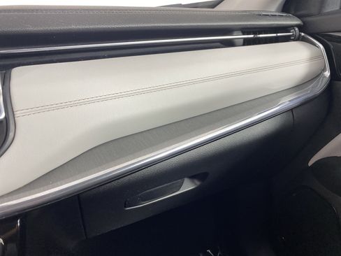 Used 2022 Jeep Compass Limited image 30