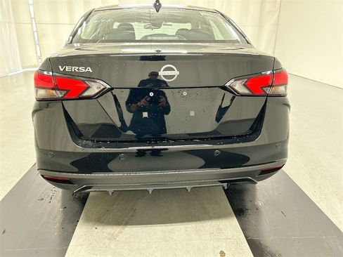 New 2025 Nissan Versa SV w/ Trunk Package image 8