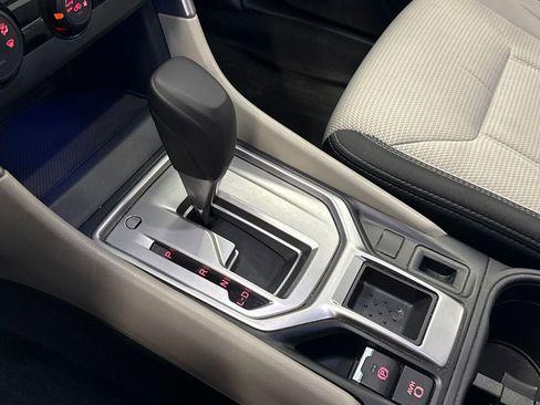 Certified 2022 Subaru Forester AWD/4WD image 6