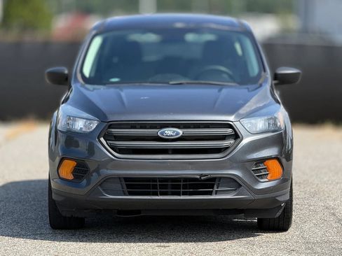 Used 2018 Ford Escape S FWD image 5