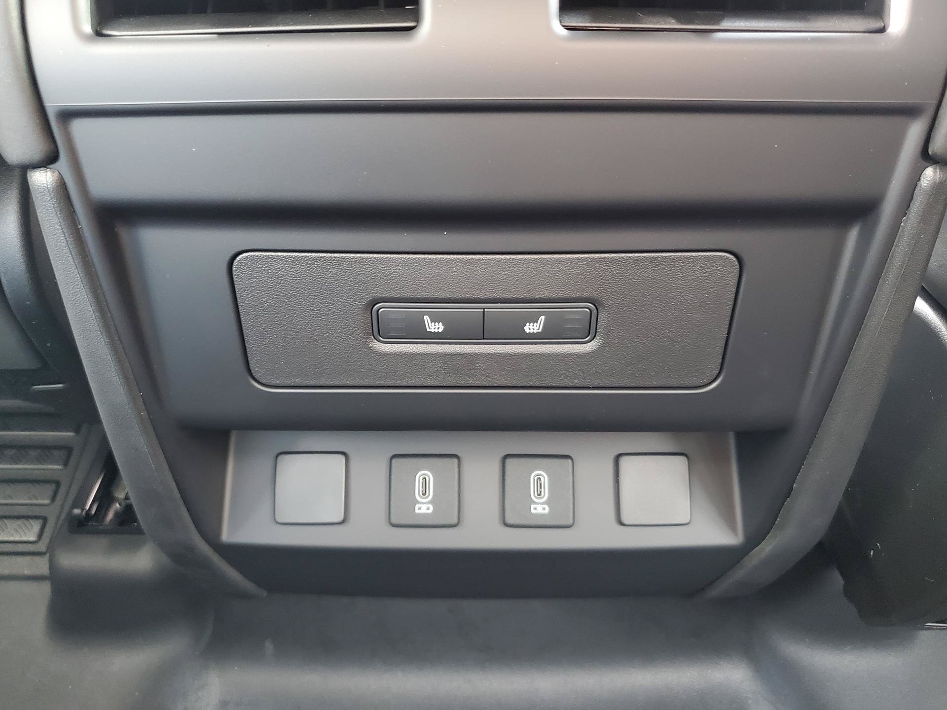 New 2026 Land Rover Defender 110 X-Dynamic SE AWD/4WD image 14