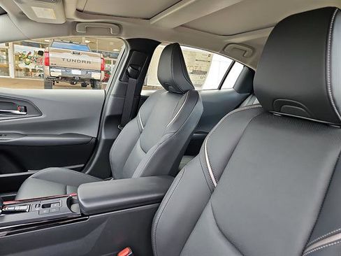 New 2026 Toyota Prius XLE image 7