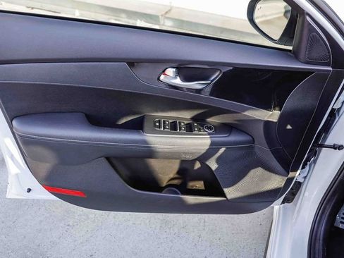 Used 2022 Kia Forte GT-Line image 24