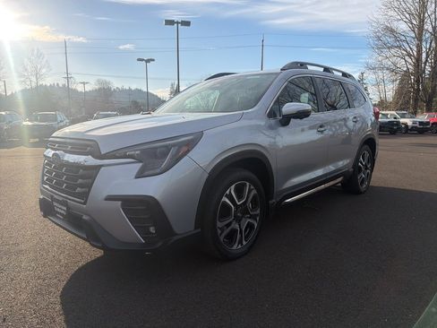 Certified 2023 Subaru Ascent Limited w/ Technology Package image 3