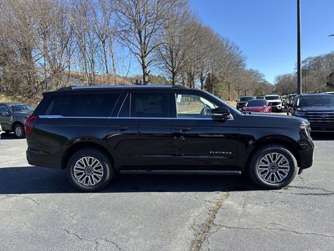 New 2026 Ford Expedition Max Platinum image 9