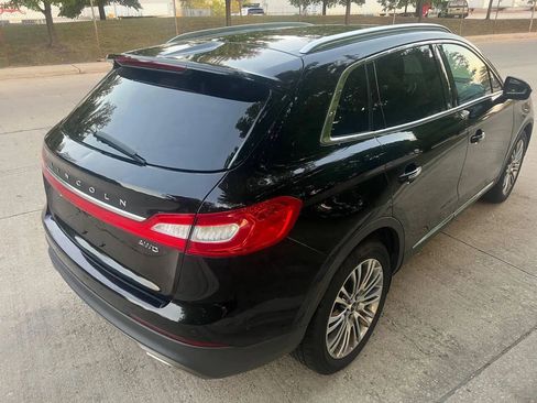 Used 2016 Lincoln MKX Reserve w/ Driver Assistance Package image 6