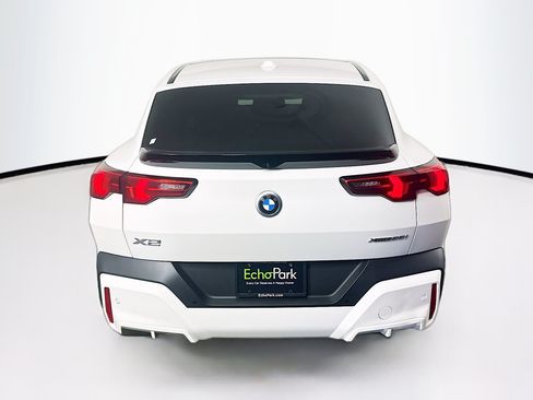 Used 2026 BMW X2 xDrive28i AWD/4WD image 7
