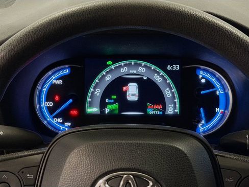 Used 2023 Toyota RAV4 LE AWD/4WD image 15